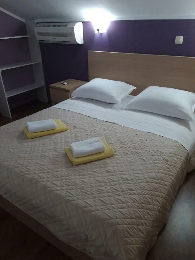Apartments Mirjana Rab Town
